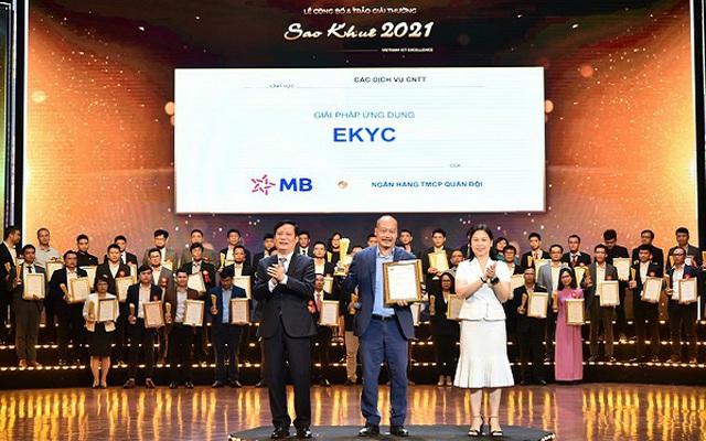 Giải pháp eKYC của MB xuất sắc giành giải thưởng "Sao Khuê 2021"