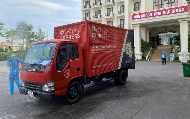 BEST Express hỗ trợ vận chuyển miễn phí hàng cứu trợ đến vùng dịch