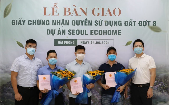 Chủ đầu tư dự án Seoul Ecohome bàn giao sổ đỏ đợt 8 cho cư dân