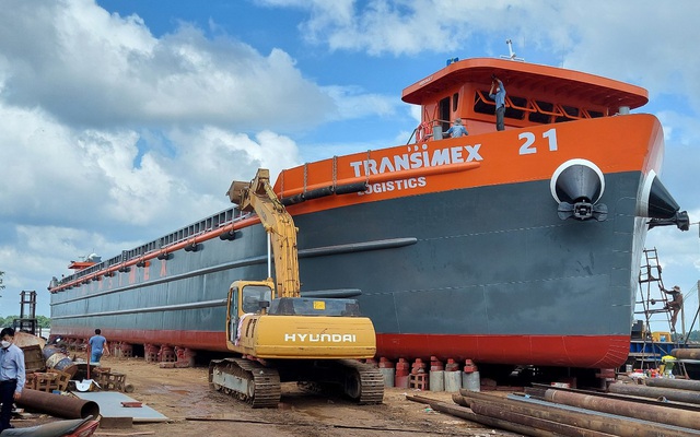 Transimex khai trương tàu Transimex 21 (200 Teus)