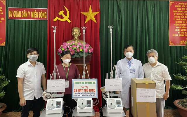 Thành Đô trao tặng trang thiết bị y tế cho bệnh viên quân dân y Miền Đông