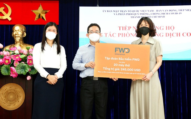 FWD Việt Nam đóng góp hơn 23 tỉ đồng để phòng chống dịch Covid- 19