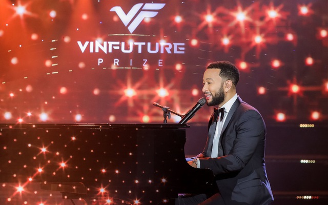 Viet Vision ghi dấu ấn khi mang "huyền thoại âm nhạc" John Legend đến Việt Nam