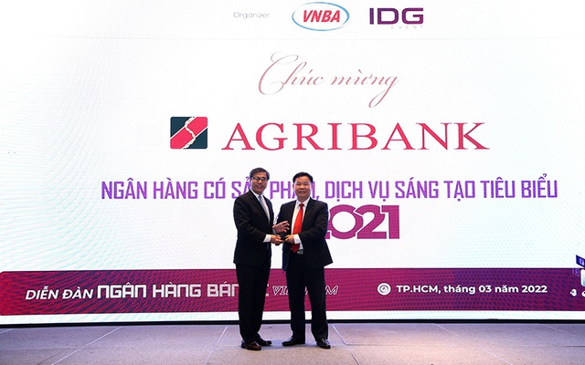 Agribank lập cú đúp tại lễ trao giải Ngân hàng Việt Nam tiêu biểu 2021