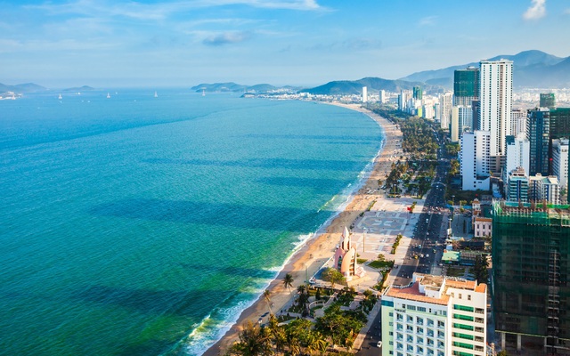 Tòa tháp nào đang sở hữu quỹ đất nổi bật trên đường Trần Phú - Nha Trang?