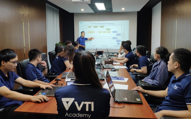 Sở hữu đội ngũ nhân sự Cloud chất lượng cùng VTI Academy For Enterprise