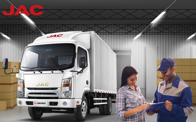 JAC Việt Nam đồng hành cùng tài xế xe tải vượt khó khăn