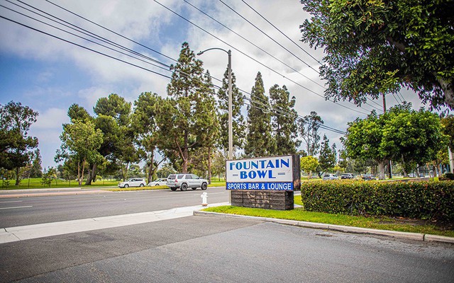 Doanh nhân gốc Việt thâu tóm khu bowling đắc địa nhất California là ai?