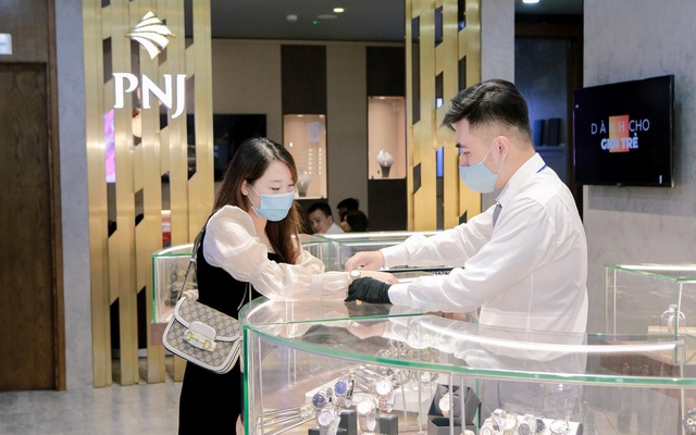 PNJ Doanh thu gần 21.000 tỷ đồng, tăng 71% trong bảy tháng đầu năm