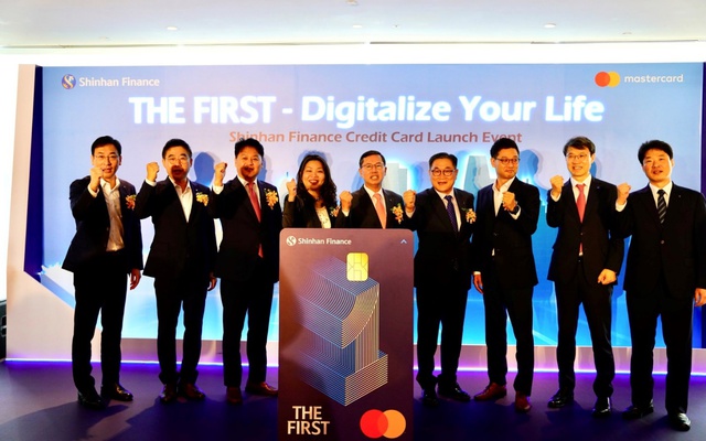 Shinhan Finance hợp tác cùng Mastercard ra mắt thẻ tín dụng quốc tế The First