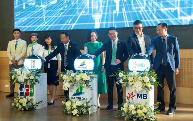 Bamboo Airways cùng JCB và MB  ra mắt thẻ tín dụng Bamboo Club JCB