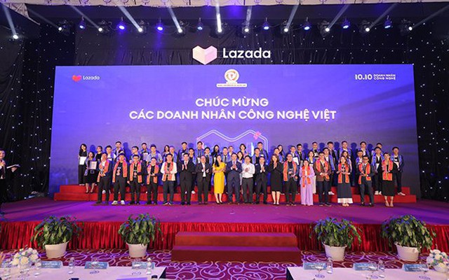 Lễ tôn vinh Doanh nhân Công nghệ 2022: Truyền cảm hứng chuyển đổi số