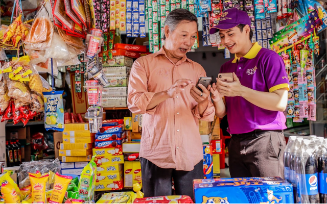 Hàng chục ngàn tiệm tạp hóa "lên đời công nghệ"