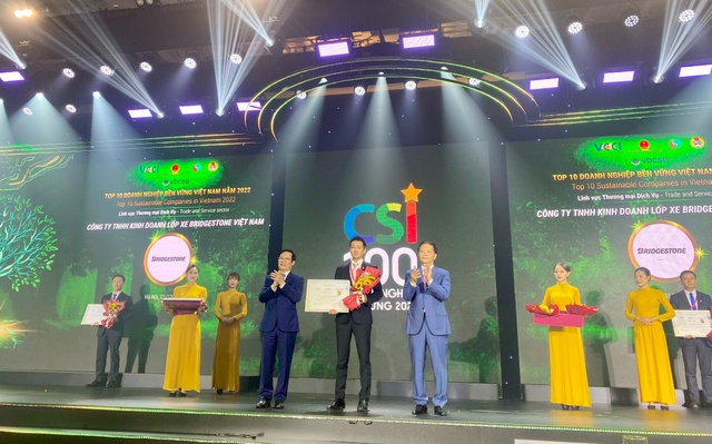 Bridgestone Việt Nam được vinh danh "Top 10 Doanh nghiệp phát triển bền vững 2022"