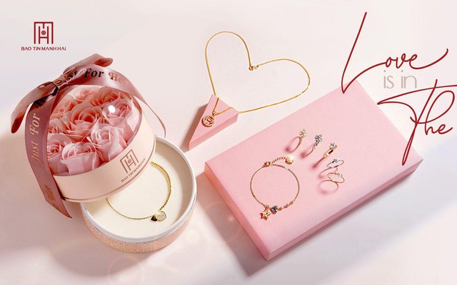 Thị trường quà tặng Valentine 2023: Trang sức lên ngôi