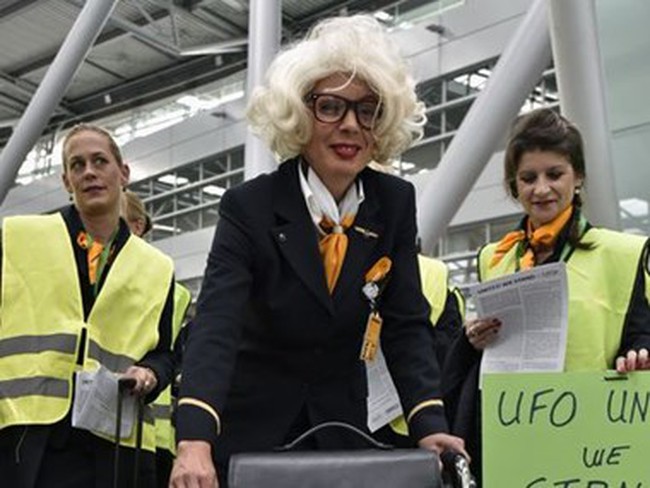 Lufthansa hủy trên 500 chuyến bay do tiếp viên đình công