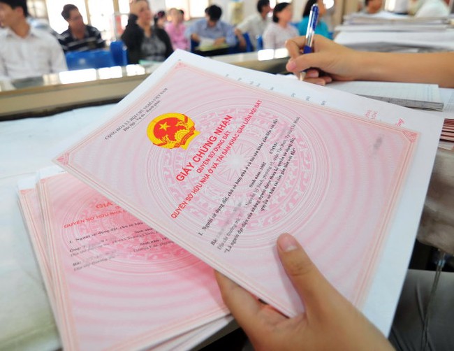 ​Hà Nội: hơn 70 sổ đỏ đóng dấu của hội đồng nhân dân