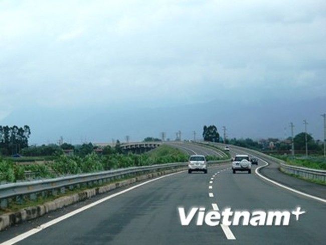 Hơn 11.500 tỷ đồng xây dựng đường cao tốc Hạ Long-Vân Đồn
