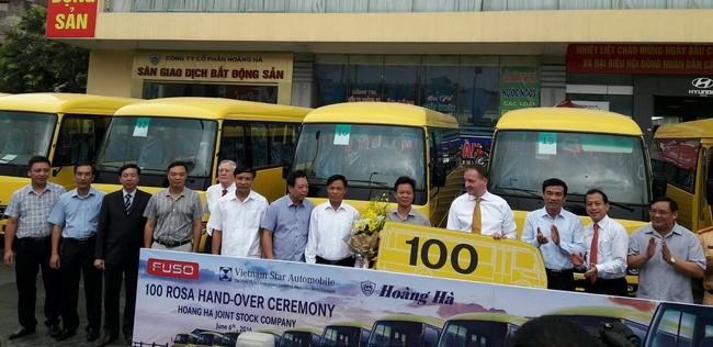 Xe bus cũ đời 2006 xe chạy tốt thanh lý số lượng 37 chiếc tại Bắc Giang   Công Ty Tnhh Bắc Hà  MBN182704  0915150234