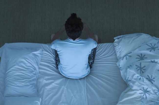 Tỉnh dậy giữa đêm: Hãy làm ngay 6 cách này để ngủ ngon trở lại nhanh chóng