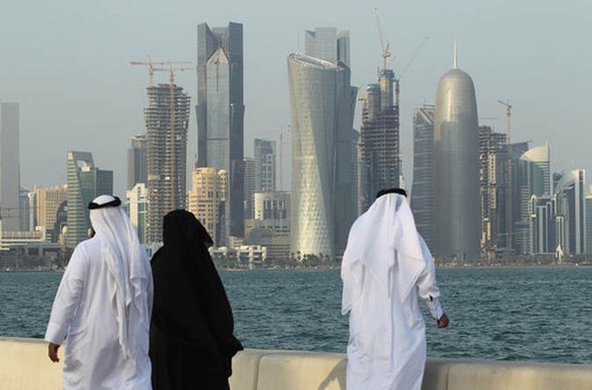 Bị láng giềng cô lập, Qatar phải dùng đến 38 tỷ USD dự trữ