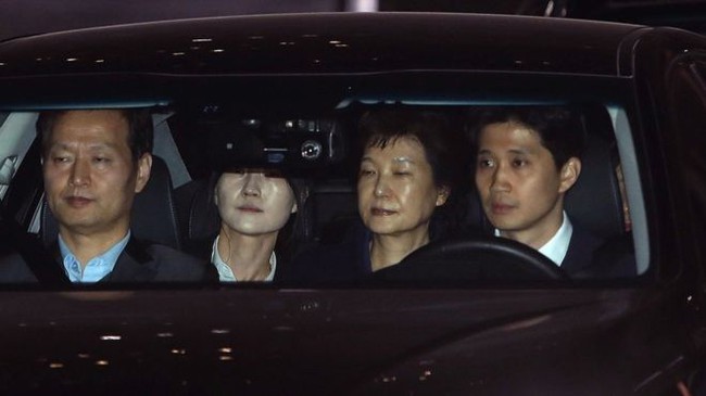 Hàn Quốc bắt giam cựu Tổng thống Park Geun-hye