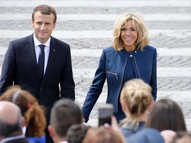 Phu nhân tổng thống Pháp: "Lỗi duy nhất của Emmanuel là trẻ hơn tôi"