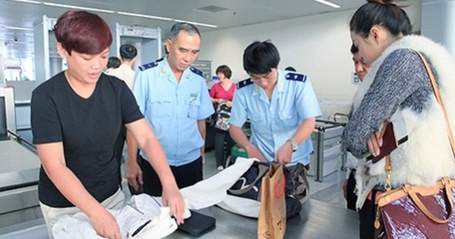 Tổng Cục Hải quan: Công chức Hải quan không lấy cắp đồ trong hành lý của khách ở sân bay