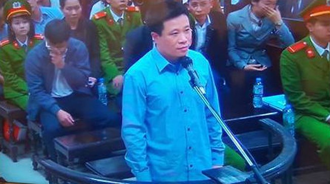 Hà Văn Thắm khai chấp nhận bị Thống đốc cách chức hơn là để ngân hàng đổ vỡ