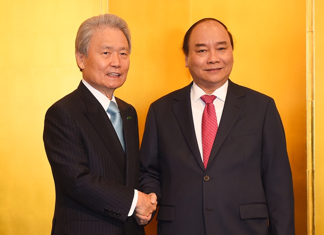 Thủ tướng đối thoại với các tập đoàn thành viên Keidanren, Nhật Bản