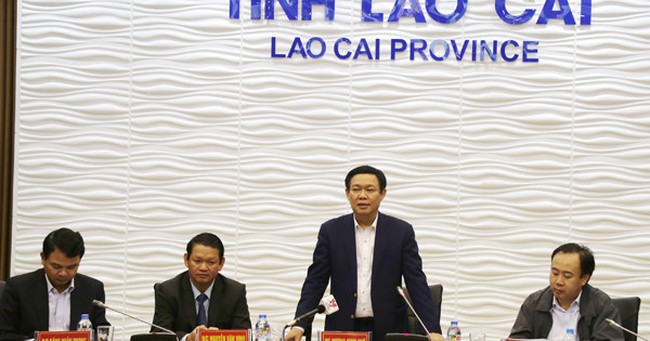 Phó Thủ tướng Vương Đình Huệ thị sát 2 dự án thua lỗ nghìn tỷ