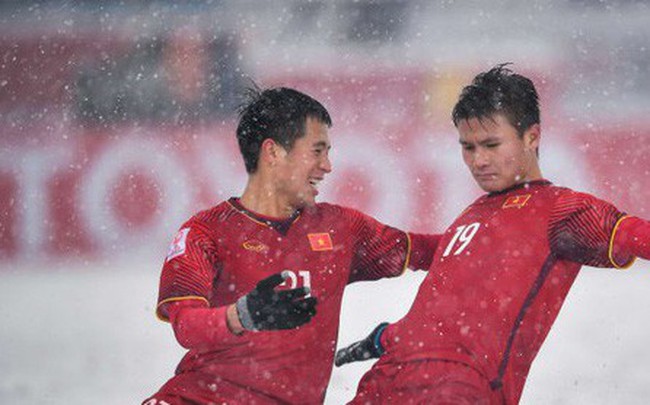 AFC gọi U23 Việt Nam là "ông vua penalty", khen Quang Hải có "chân trái thật ngọt"