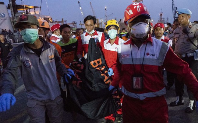 Vì sao vụ tai nạn máy bay thảm khốc ở Indonesia lại là cú tát đau đớn vào Boeing?