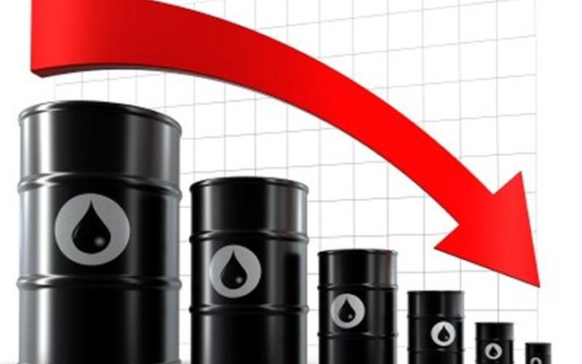 Thị trường ngày 14/11: Giá dầu "bốc hơi" hơn 7% sau 1 đêm, mức giảm mạnh nhất trong hơn 3 năm