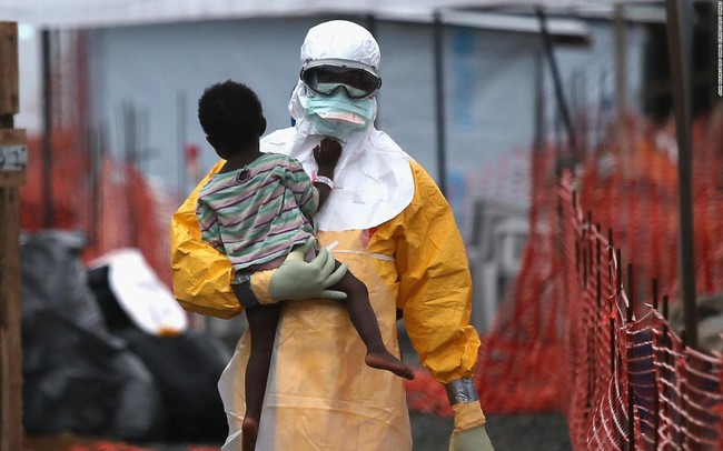319 người chết vì đại dịch Ebola, thảm cảnh sắp quay trở lại?