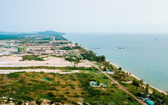 Huyện ủy Phú Quốc (Kiên Giang) vừa ký ban hành văn bản về việc “tăng cường lãnh đạo thực hiện chỉ đạo của tỉnh về công tác quản lý đất đai trên địa bàn huyện”.