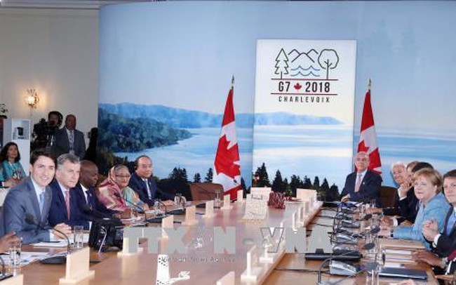 Thủ tướng tiếp xúc song phương các nhà lãnh đạo dự Hội nghị G7 mở rộng