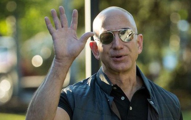 Jeff Bezos vừa đạt được kỷ lục mà Bill Gates cũng chưa từng làm được