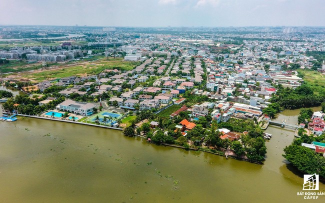 Chuyá»n láº¡ gÃ¬ Äang xáº£y ra trÃªn thá» trÆ°á»ng Äá»a á»c phÃ­a Nam?