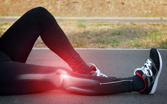 Đau lưng mỏi gối: Áp dụng ngay 5 bài tập đơn giản này để lấy lại sức mạnh cho đôi chân