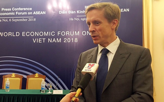 Giám đốc WEF châu Á Justin Wood: CMCN 4.0, lực lượng lao động trẻ lại là thách thức của Việt Nam