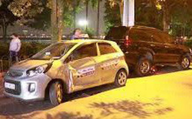Say xỉn gây tai nạn liên hoàn trên phố Hà Nội, nữ tài xế Lexus có bị khởi tố?