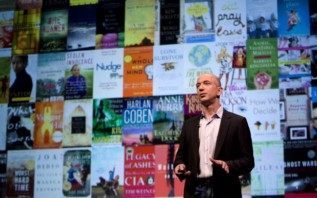 Có gì trong cuốn sách Jeff Bezos yêu cầu các quản lý cấp cao của mình phải đọc, giúp vị tỷ phú này vạch ra tương lai nghìn tỷ USD cho Amazon?
