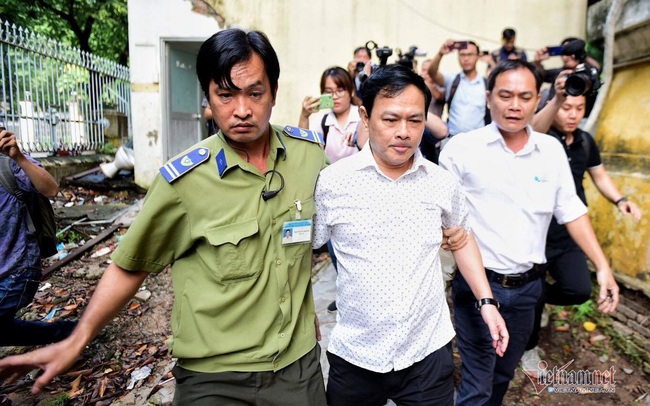 Cựu Viện phó Nguyễn Hữu Linh tiếp tục ra tòa sau khi kêu oan