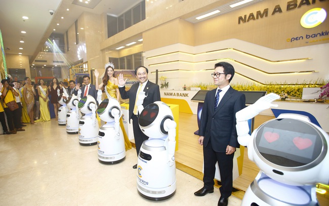 Ngân hàng Việt Nam đầu tiên đưa Robot vào giao dịch