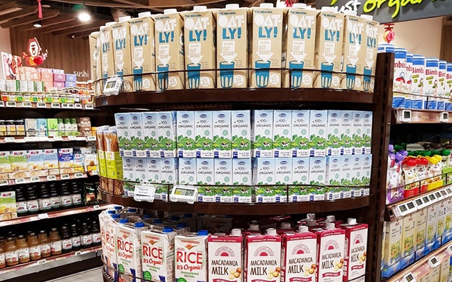 Sữa tươi organic Vinamilk vào siêu thị Singapore, mở cơ hội xuất khẩu sữa tươi ra nhiều nước trên thế giới