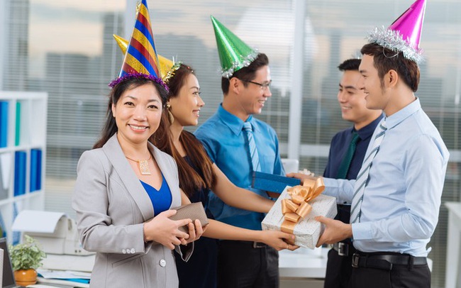 Tiết lộ món quà tặng cuối năm mà nhân viên mong đợi