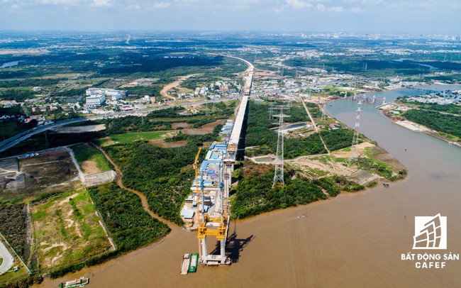 Đề xuất mở rộng cao tốc TPHCM-Long Thành-Dầu Giây lên 12 làn xe, xây dựng tuyến đường sắt kết nối sân bay Long Thành với TPHCM
