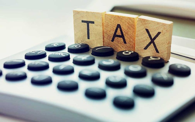 Tại sao Bộ Tài chính không đề xuất miễn thuế cho doanh nghiệp vừa mà chỉ đề cập đến doanh nghiệp nhỏ và siêu nhỏ?