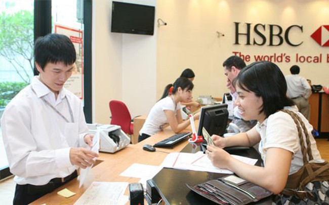 Khách hàng "choáng" vì lãi suất thẻ tín dụng quá hạn như tín dụng đen, HSBC nói gì?